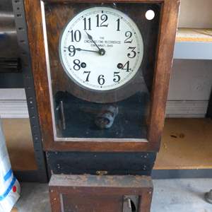 Lot #77 Large Antique Cincinnati Time Recorder Clock For Parts ONLY See Description