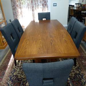 Lot #213 Coaster Fine Furniture Dining Table Set With 6 Chairs