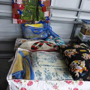 Lot #277 Mixed Lot Blankets, Pillows, and Fabric Items As Shown