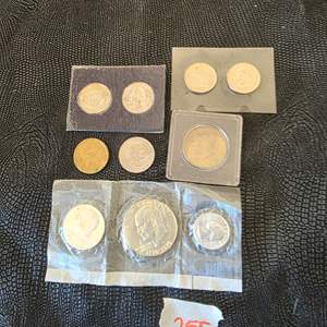 Lot #255 Small Lot of Assorted Coins (Vary in Years & Value)