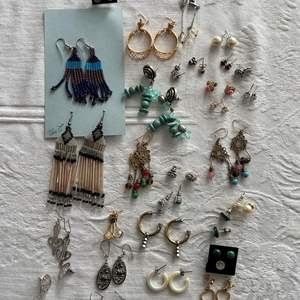 Lot #65 - 30 pierced earrings pairs, 5 post sets w/no backing