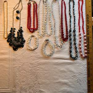 Lot #76 - Glass Bead necklaces, 1 pr earrings, 2 bracelots