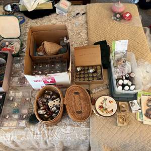 Lot #107 - Crafting items and supplies Beading