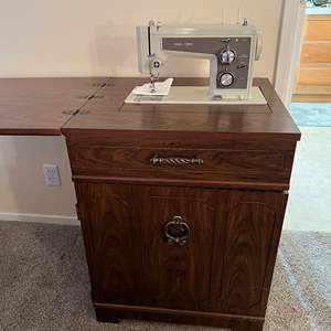 Lot #263 - Sewing machine condition unknown