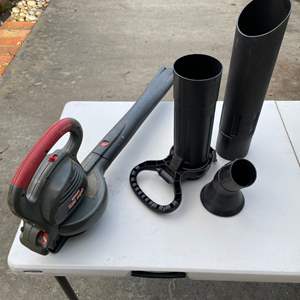 Lot #446 - Craftsman 220 Melt blower with accessories