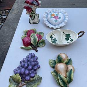 Lot #463 - Ceramic decor and bowls