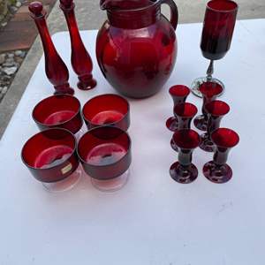 Lot #464 - Luminarc Red glass set