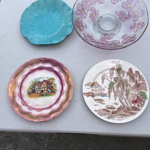 Lot #472 - 3 plates, 1 bowl (Chipped bases)