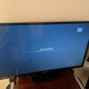 Lot #204 - Emmerson TV turns on 32"