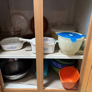 Lot #50 - Corning ware, bowls, storage