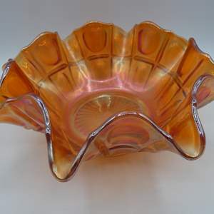 Lot #210 Vintage Imperial Glass Irisdescent Bowl