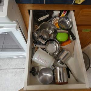 Lot #421 Drawer of Utensils #1