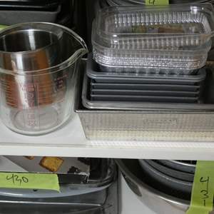 Lot #429 Baking Pans