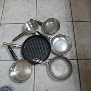 Lot #433 Small Pan and Skillet Lot