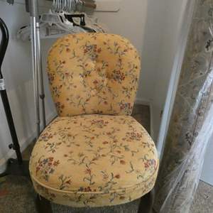 Lot #552 Upholstered Vanity Chair