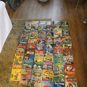 Lot #723 VTG Huge Collection of Comics