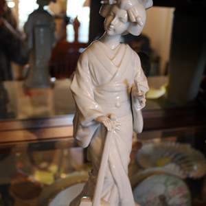 Lot #88 Vintage Geisha Statue 'Japan'