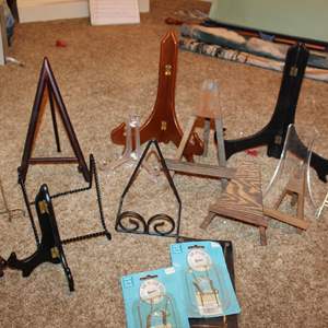 Lot #115 Lot of Display Easels