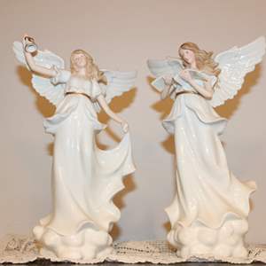 Lot #298 Lot of 2 Large Light up Angels