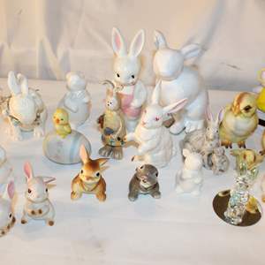 Lot #673 Adorable Mini Rabbits plus Birds