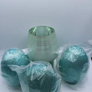 Lot #320 Small Glass Lamp + 3 Light Up Eggs