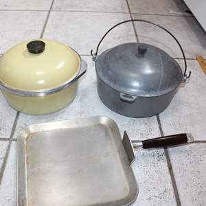 Lot #420 Two Dutch Ovens plus Skillet 