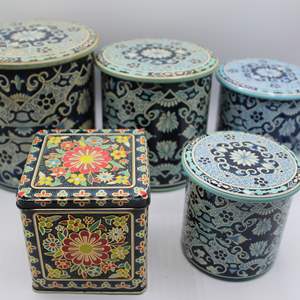 Lot #581 Delft Nesting Tins + 1 Other Tin