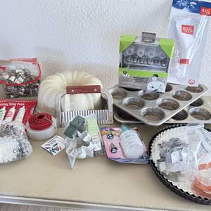 Lot #58 - Baking Accoutrements 