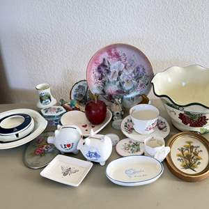 Lot #86 - Assorted Porcelain