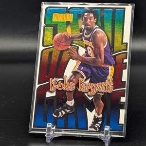 Lot #161 - Kobe Bryant 1998-99 Skybox Premium Soul Of The Game