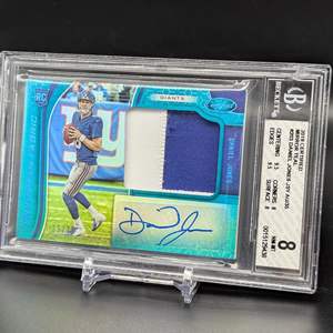 Lot #178 - 2019 Panini Certified Mirror Teal Daniel Jones Jersey Signature /35 RC Graded 8