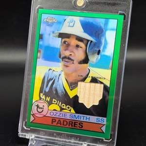 Lot #198 - Ozzie Smith Topps Chrome Retro Rookie Relics /99 #RRCR-OS Ozzie Smith