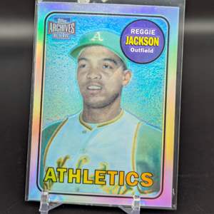 Lot #204 - 2001 TOPPS ARCHIVES RESERVE REGGIE JACKSON #89