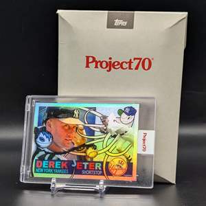 Lot #269 - Derek Jeter Rainbow Foil /70 2021 TOPPS PROJECT 70 Card #660