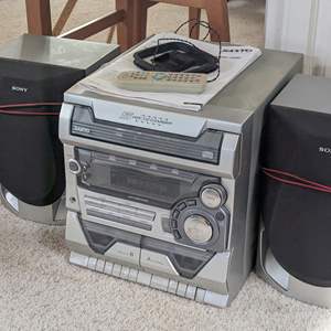 Lot #323 - SANYO AWM-2800 Stereo