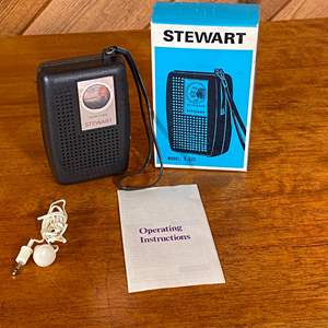 Lot #75 - Stewart K-600 solid state radio