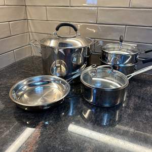 Lot #39 - Stainless steel pan set