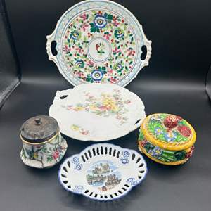 Lot #55 - Vintage and antique decor