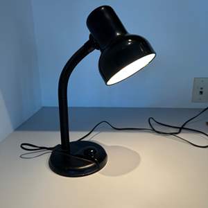 Lot #70 - Adjustable arm desk lamp, black