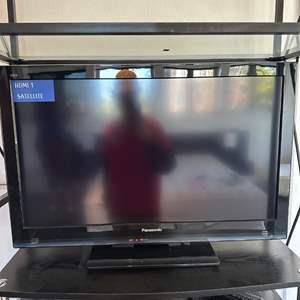 Lot #78 - 30” Panasonic TV 