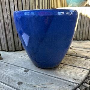 Lot #174 - Ceramic pot