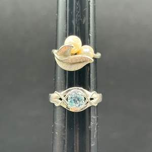 Lot #226 - Sterling Silver Rings w/ stones 