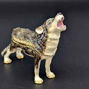 Lot #22 - Enamel Howling Wolf Box