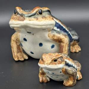 Lot #118 - Japanese Hirado Ceramic Toads