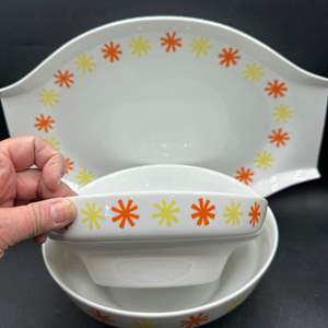 Lot #93 - Contempri, Serving Plater and Bowls designed by Paul McCobb, Jackson Intl, Japan