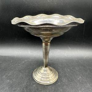 Lot #103 - Sterling silver compote with weighted foot (217g)