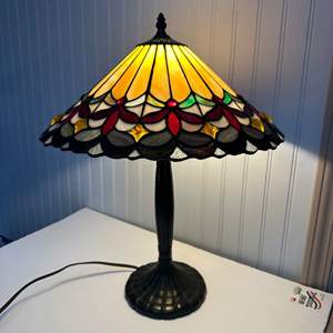 Lot #123 - Table lamp