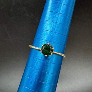 Lot #162 - 10k gold ring with tourmaline stone (.8g)