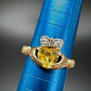 Lot #168 - 14k gold ring with tourmaline and diamonds (2g)