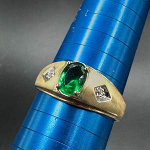 Lot #179 - 10k gold ring with half carat tourmaline stone (2.7g)